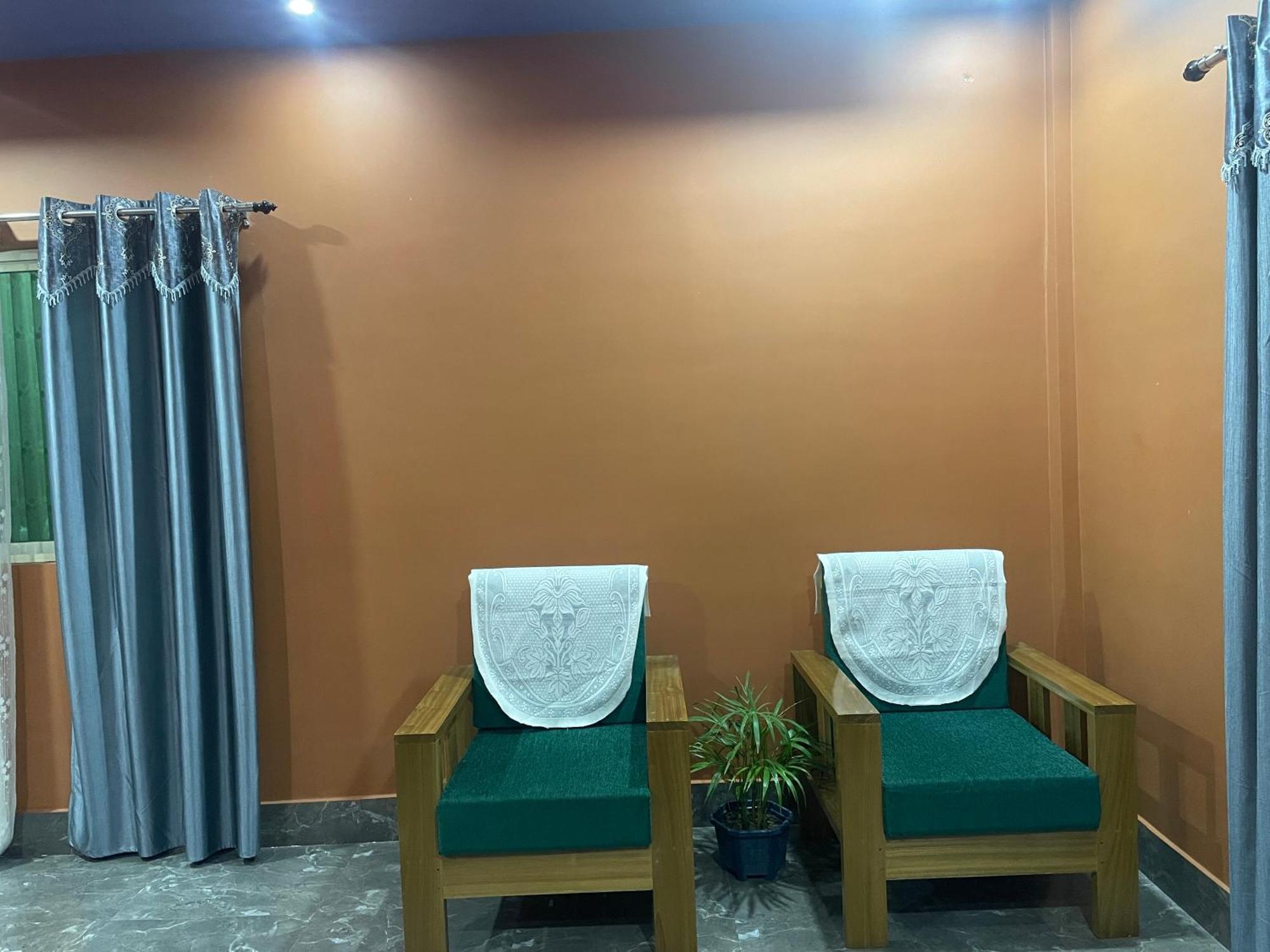 Deka'S Homestay Tezpur ภายนอก รูปภาพ